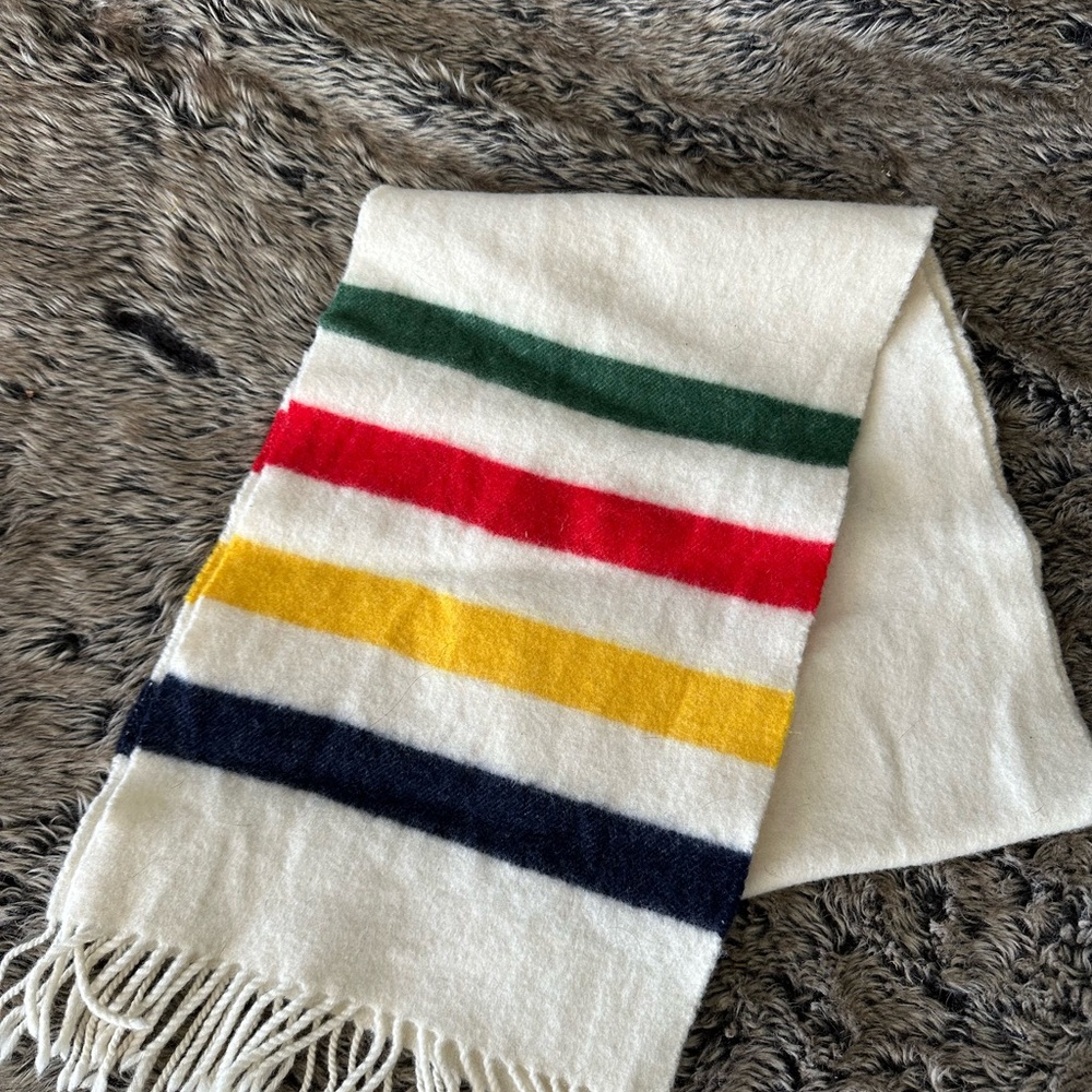 Johnstons of Elgin Hudson Bay Cream and Navy Wool Scarf